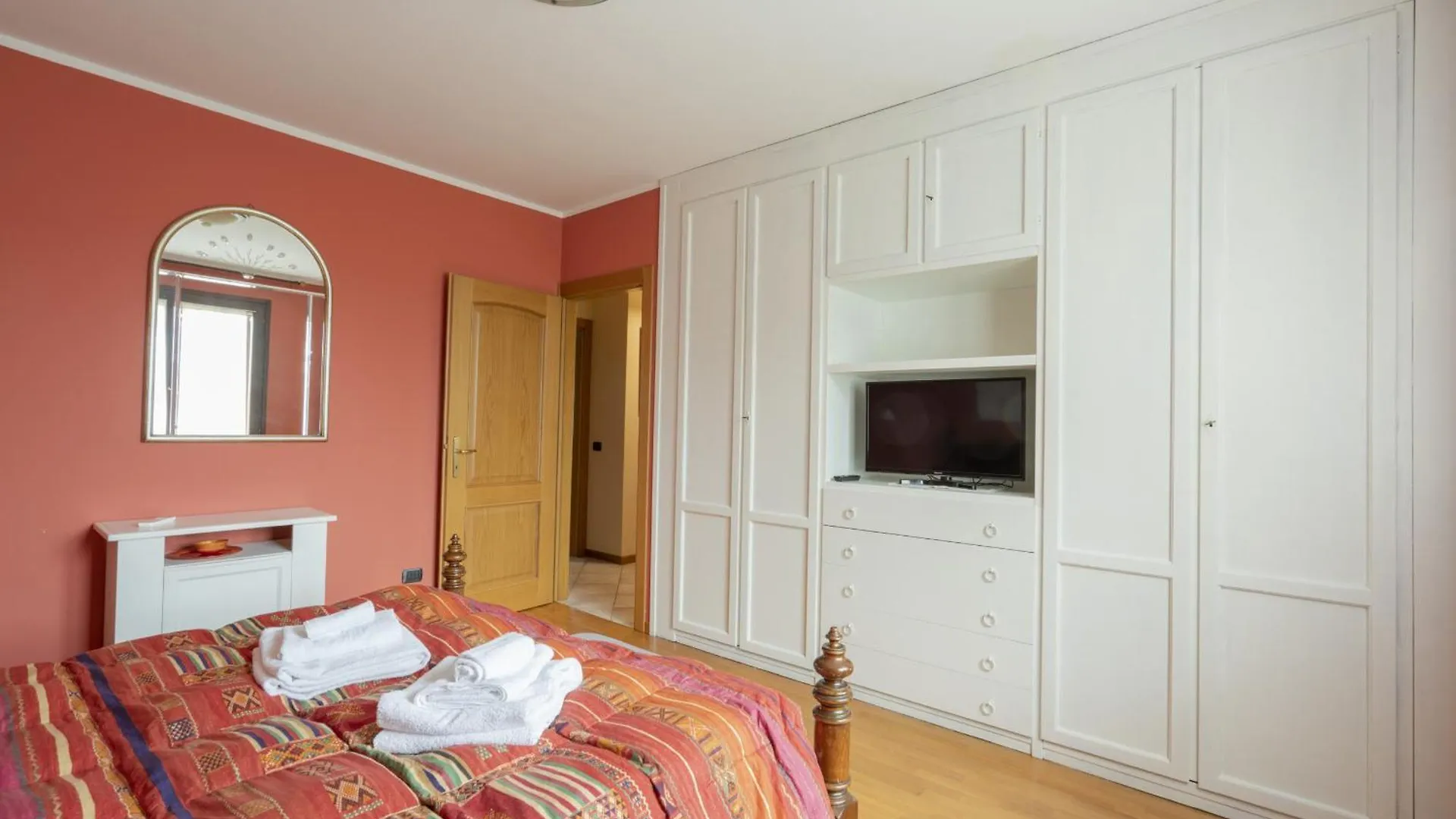 Casa Arcoiris By Bookinggardalake Manerba del Garda 0*,  Itália